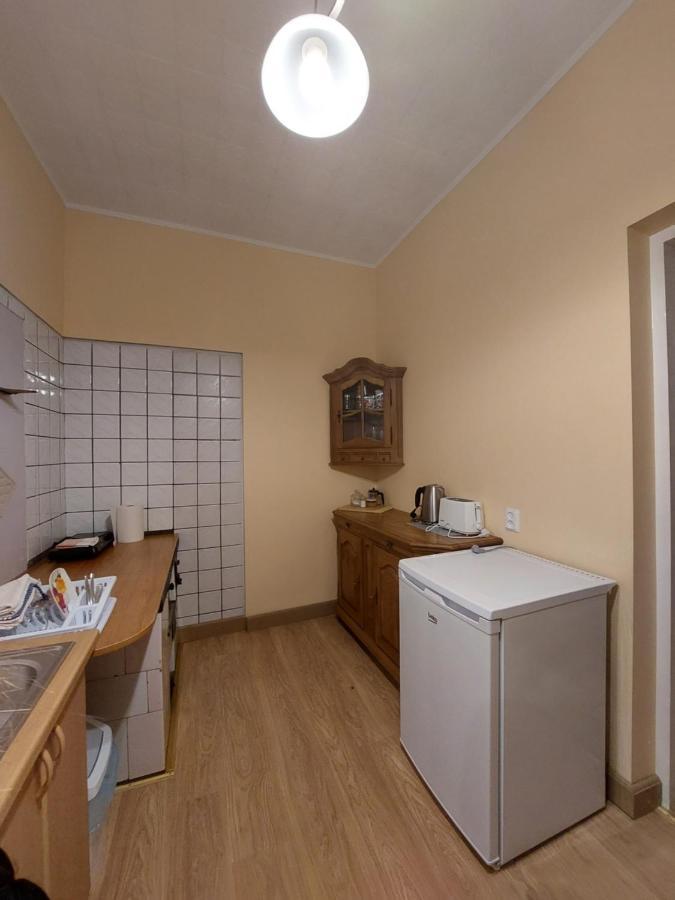 Pils Ielas Apartamenti Kandava Exteriör bild